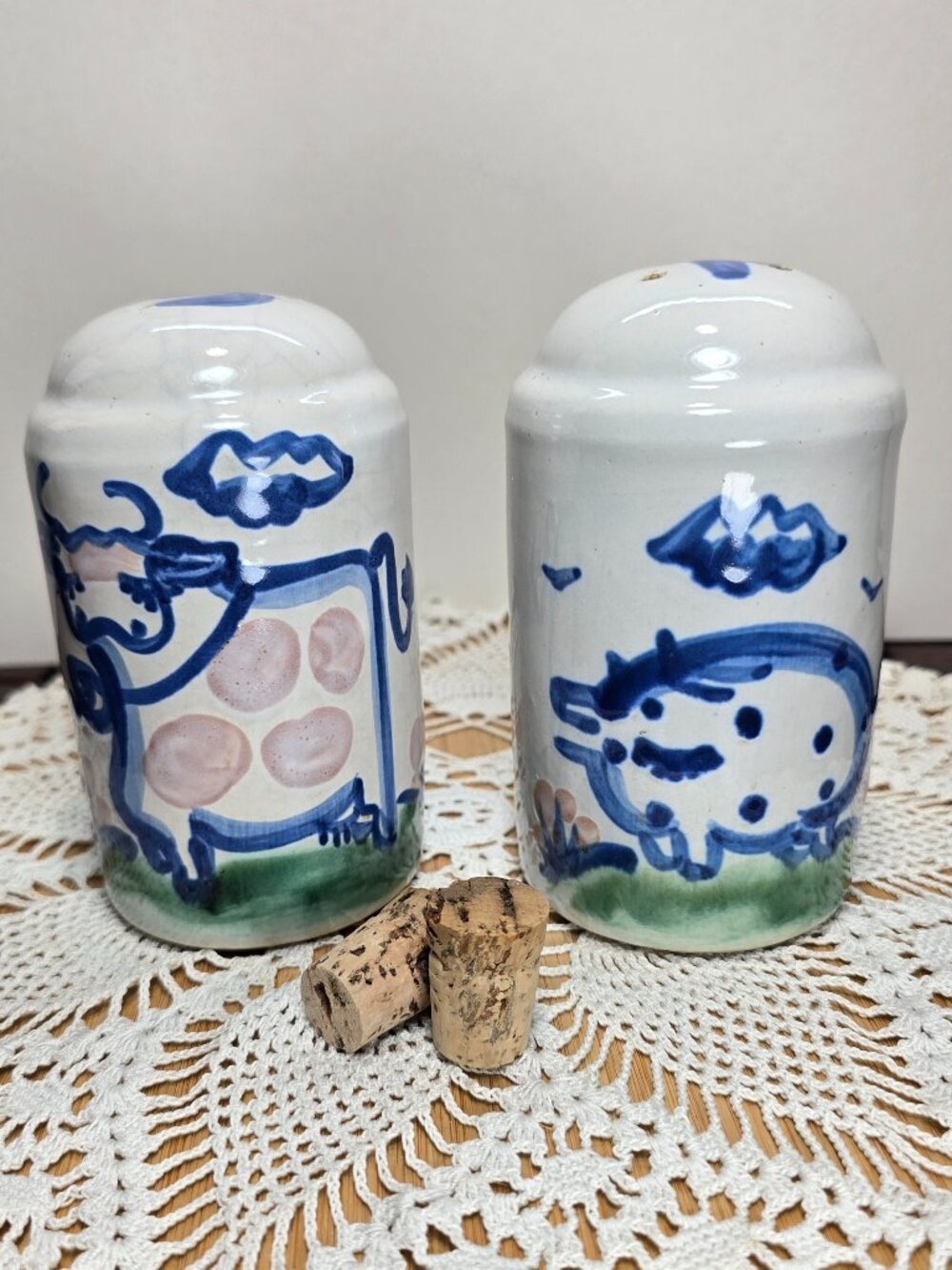 M.A.Hadley Farmhouse Animals Salt & Pepper Shakers Cow & Pig